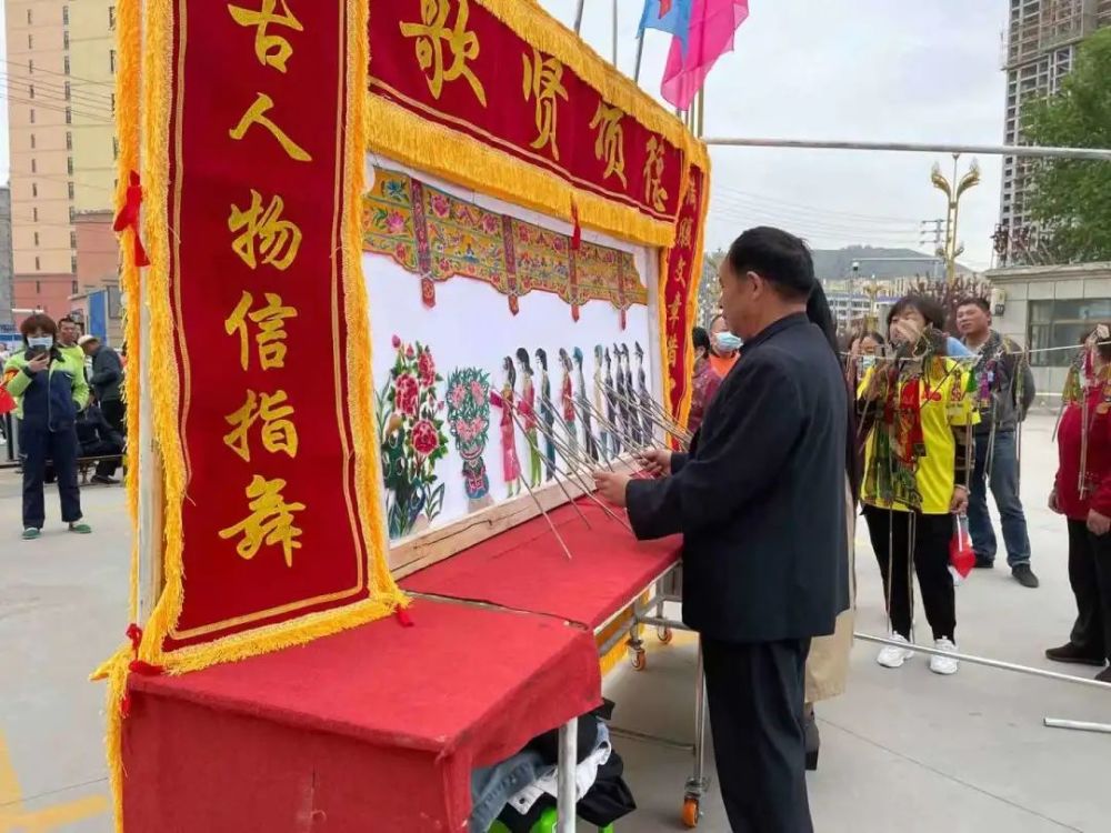新澳門王中王期期中，揭秘彩票背后的秘密與策略，揭秘新澳門王中王彩票背后的秘密與策略，期期中探秘彩票世界