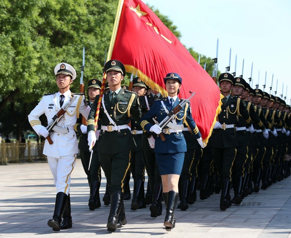 檢閱女兵儀仗隊，榮耀與力量的展現(xiàn)，檢閱女兵儀仗隊，榮耀與力量的璀璨瞬間