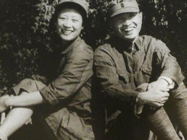 國防部長是干什么的，職責(zé)與重要性解析，國防部長職責(zé)與重要性解析，守護(hù)國家安全的重要角色