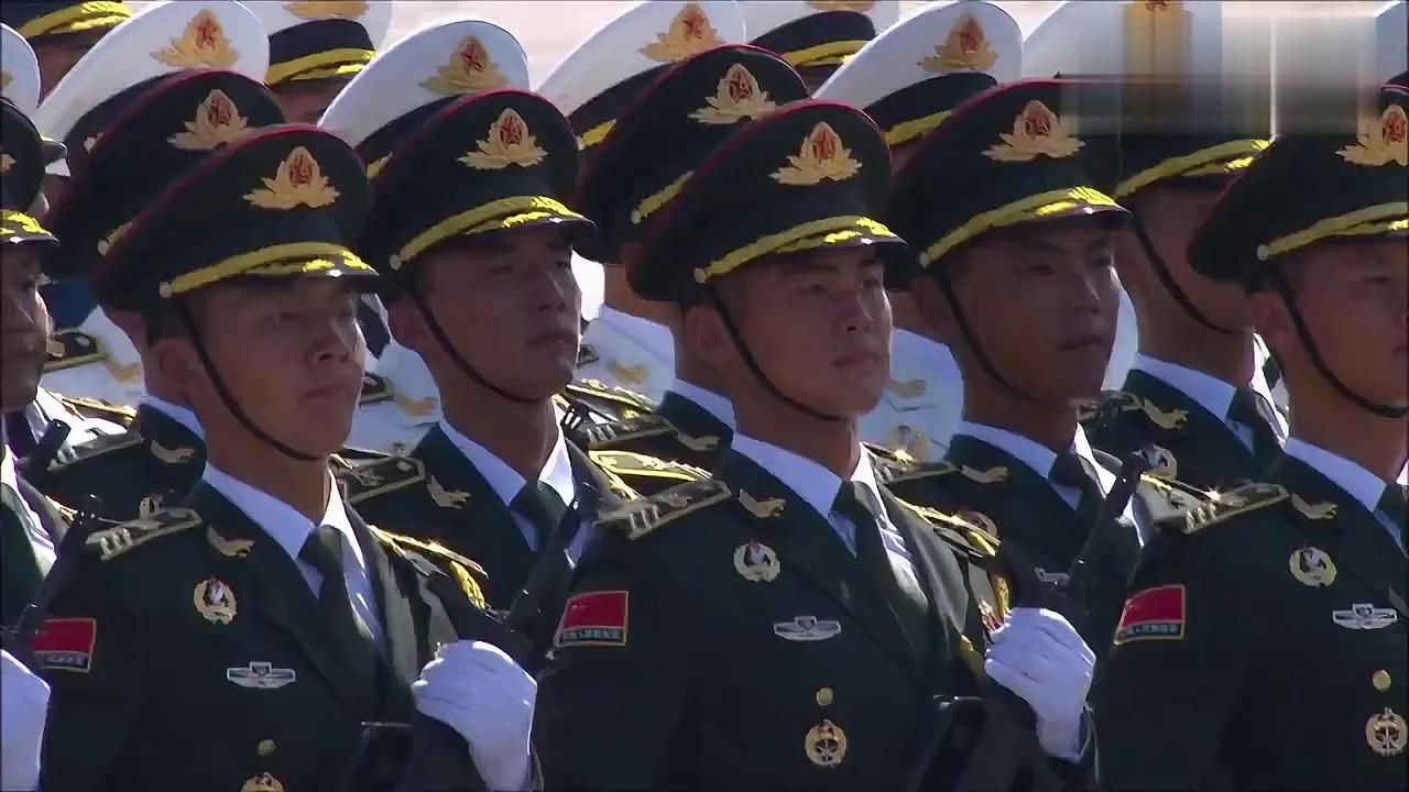 三軍儀仗隊(duì)霸氣視頻，展現(xiàn)雄壯軍威與卓越風(fēng)采，三軍儀仗隊(duì)雄壯風(fēng)采霸氣展現(xiàn)視頻，彰顯卓越軍威與風(fēng)采