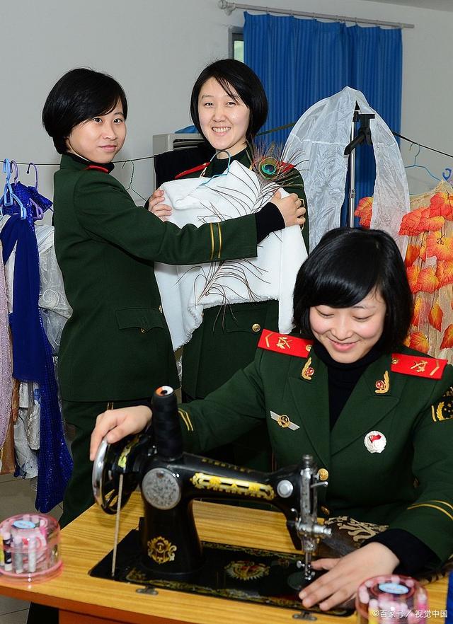 女兵背后的家庭，探尋她們的成長(zhǎng)與力量源泉，女兵背后的家庭，成長(zhǎng)與力量之源的探尋
