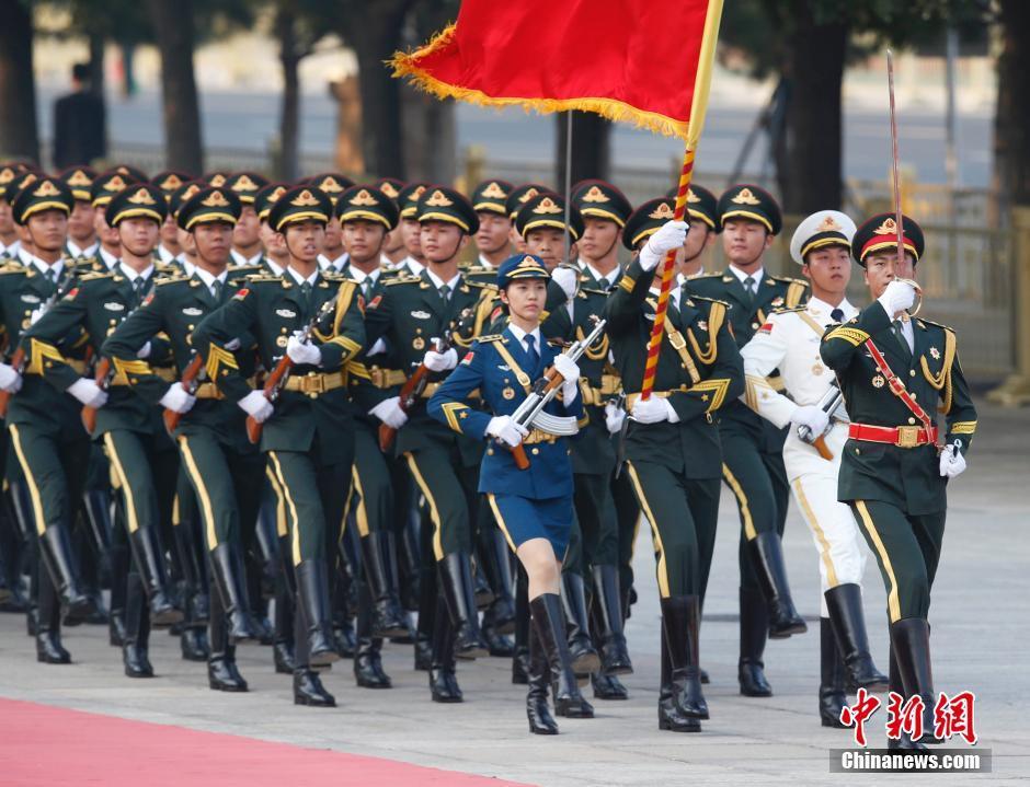 三軍儀仗隊(duì)高清大圖，展現(xiàn)榮耀與威嚴(yán)的壯麗畫(huà)卷，三軍儀仗隊(duì)壯麗畫(huà)卷，榮耀與威嚴(yán)的高清展示