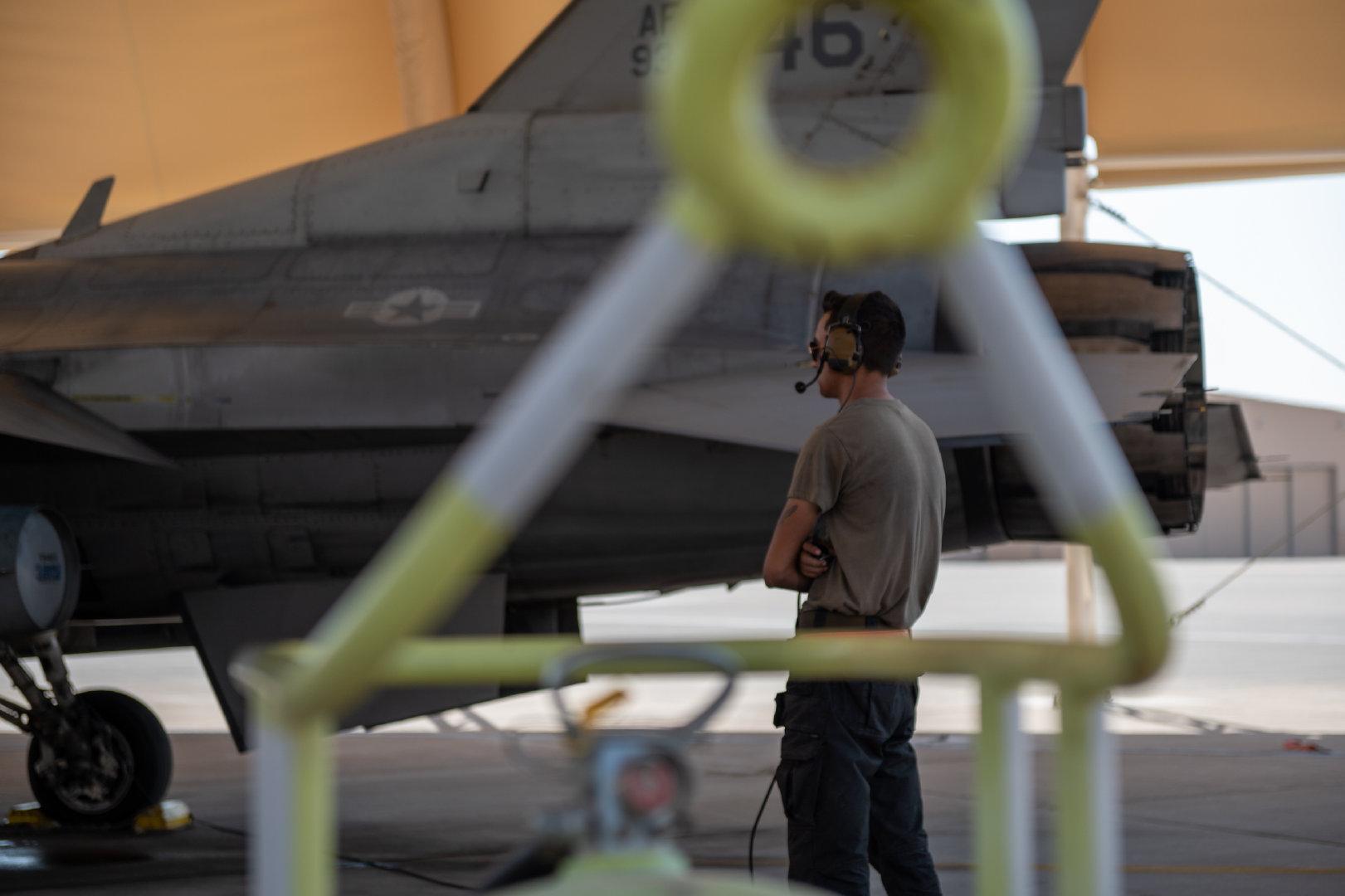 中國空軍戰(zhàn)機(jī)數(shù)量概覽，2022年的最新數(shù)據(jù)解讀，中國空軍戰(zhàn)機(jī)數(shù)量概覽，最新數(shù)據(jù)解讀及分析（2022版）