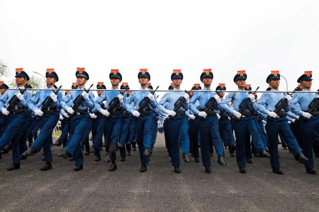 閱兵盛典，2019年的震撼與感動——我的觀后感，閱兵盛典的震撼與感動，我的觀后感回顧與展望（2019年）