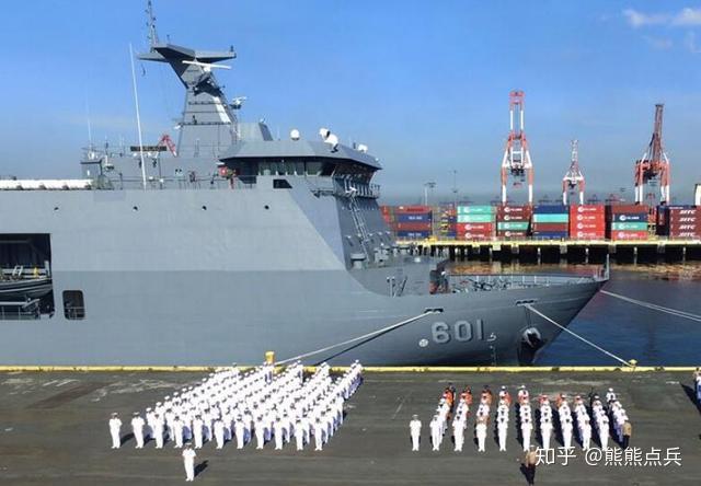 中國海軍節(jié)閱兵，展現(xiàn)中國力量的壯麗畫卷——紀(jì)念中國海軍節(jié)2022年盛大閱兵活動，中國海軍節(jié)盛大閱兵，展現(xiàn)力量與榮耀的壯麗畫卷 2022年紀(jì)念活動回顧