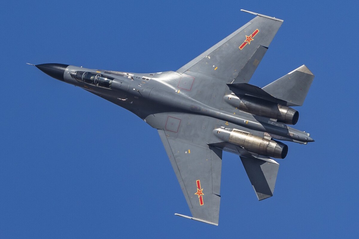 殲-11戰(zhàn)斗機(jī)深度解析資料，殲-11戰(zhàn)斗機(jī)深度解析與性能探討