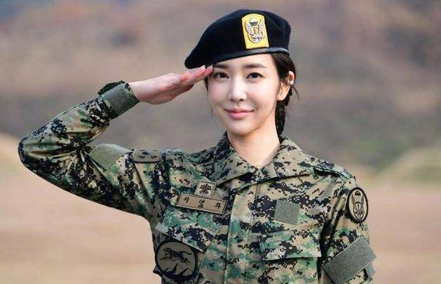關(guān)于女兵征兵條件，探索未來的挑戰(zhàn)與機遇——以2024年為例，女兵征兵條件，探索未來挑戰(zhàn)與機遇——聚焦2024年展望