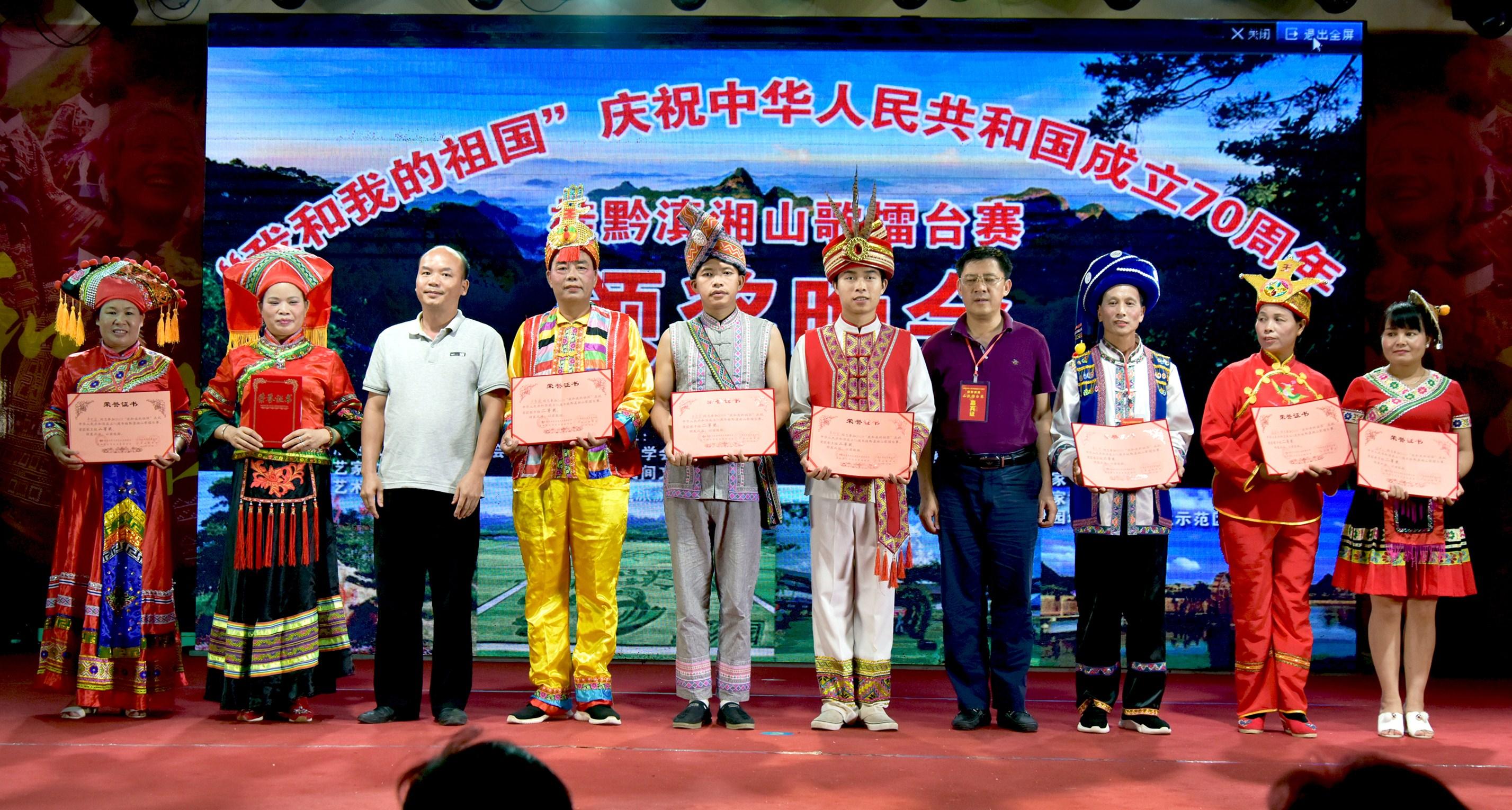 王中王免費(fèi)四肖選一肖，揭秘真相與策略，王中王免費(fèi)四肖選一肖，真相揭秘與策略探討