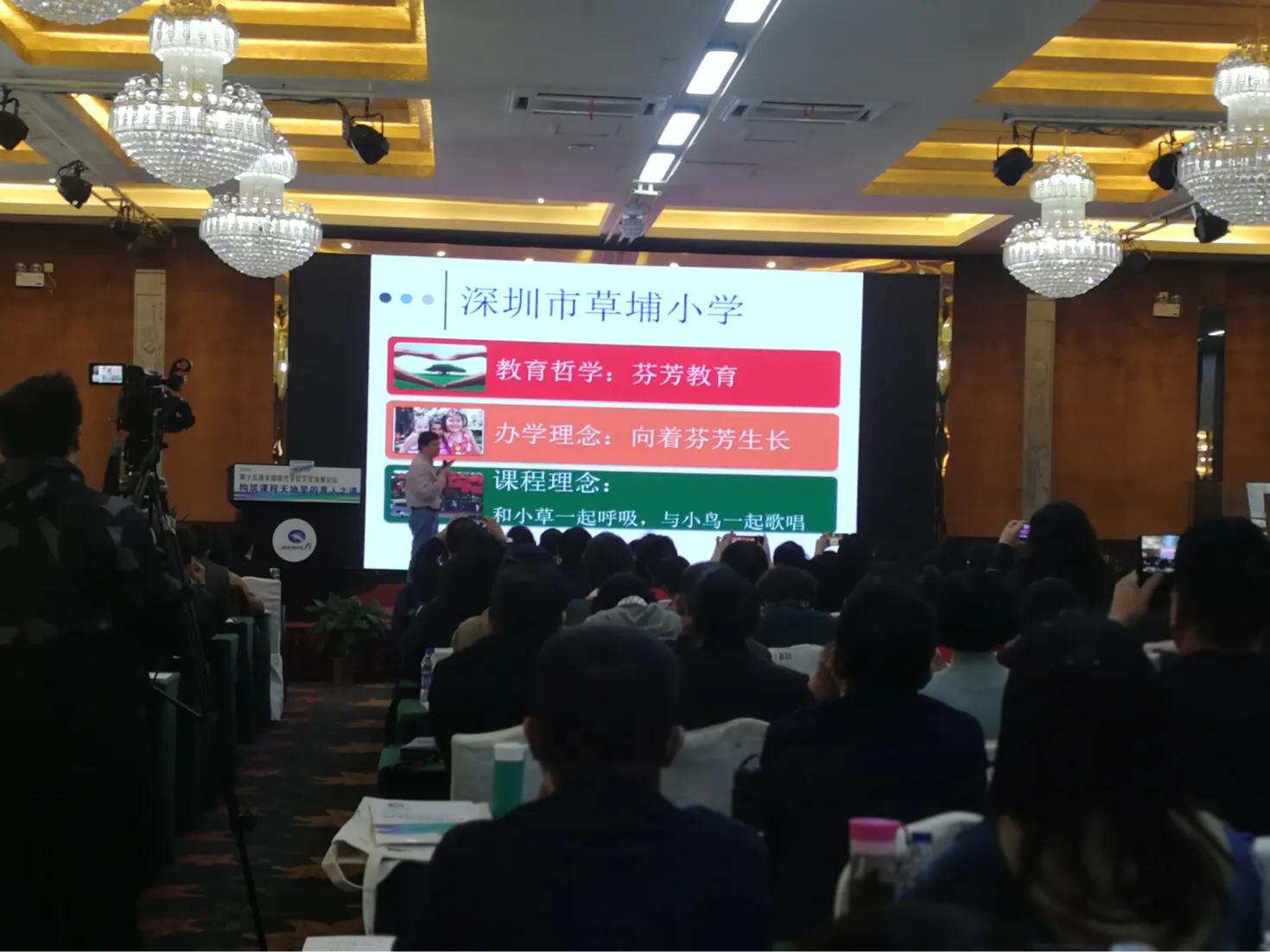 芳草地免費(fèi)資料論壇——探索、分享與成長的聚集地，芳草地免費(fèi)資料論壇，探索、分享與成長的樂園