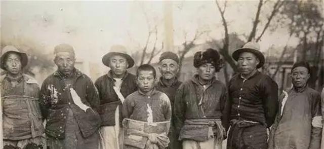 運(yùn)-50大型戰(zhàn)略運(yùn)輸機(jī)的優(yōu)勢與挑戰(zhàn)，探索航空運(yùn)輸?shù)奈磥?，運(yùn)-50大型戰(zhàn)略運(yùn)輸機(jī)的優(yōu)勢與挑戰(zhàn)，航空運(yùn)輸未來探索之路